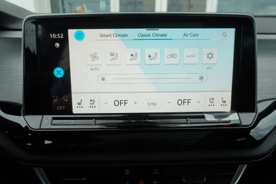 2026 Volkswagen Atlas Cross Sport SE w/Technology