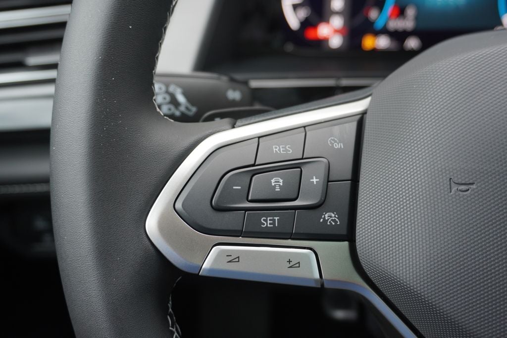 2026 Volkswagen Atlas Cross Sport SE w/Technology