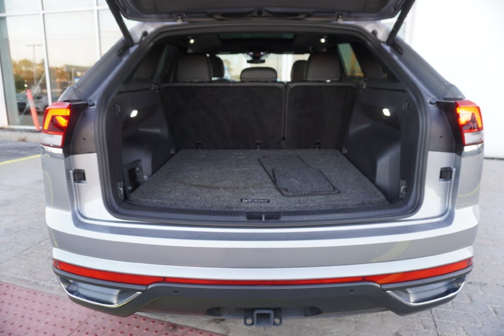 2025 Volkswagen Atlas Cross Sport 2.0T SE w/Technology
