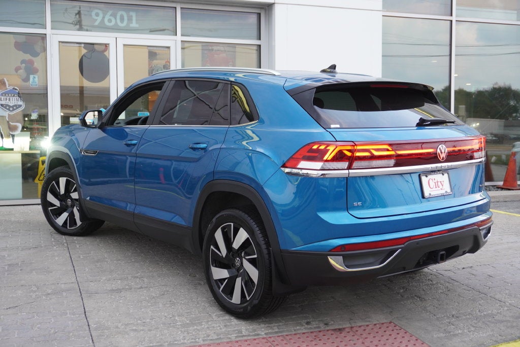 2024 Volkswagen Atlas Cross Sport 2.0T SE w/Technology