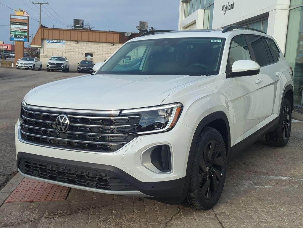 2026 Volkswagen Atlas SE w/Technology
