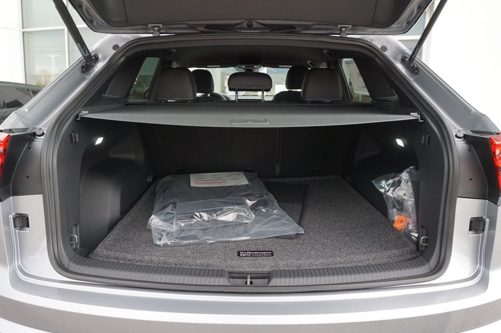 2026 Volkswagen Atlas Cross Sport 2.0T SE