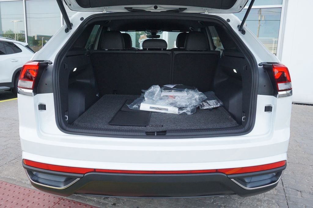 2026 Volkswagen Atlas Cross Sport 2.0T SE