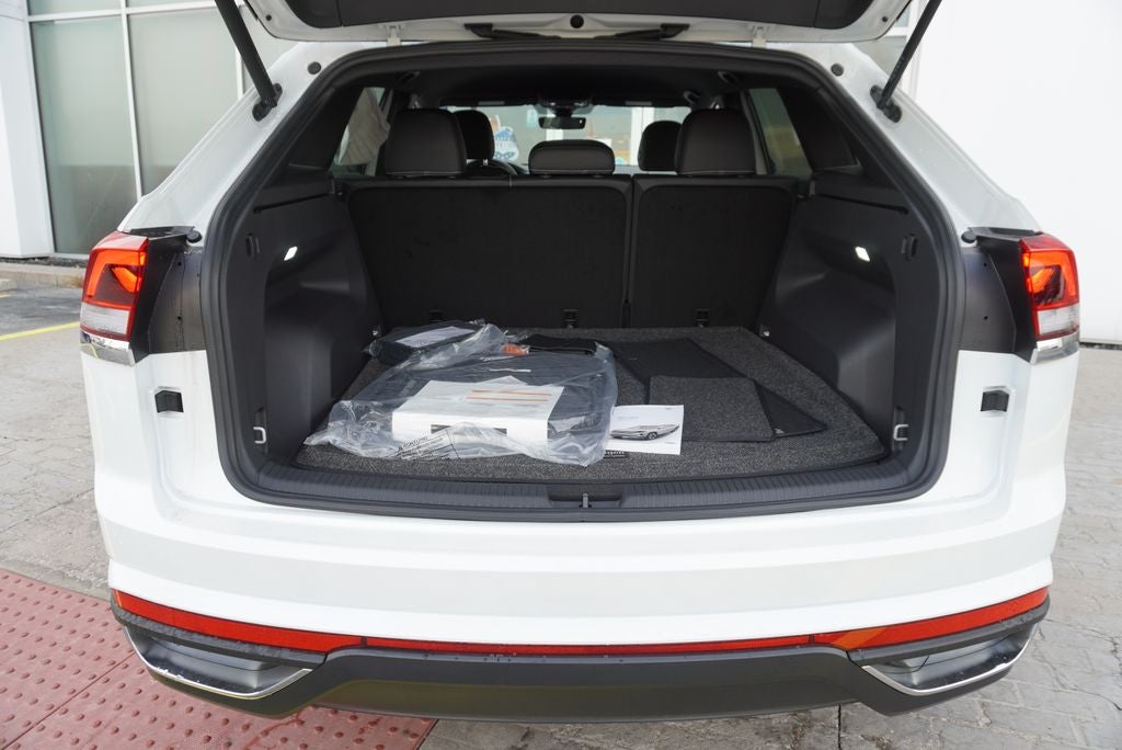 2026 Volkswagen Atlas Cross Sport SE