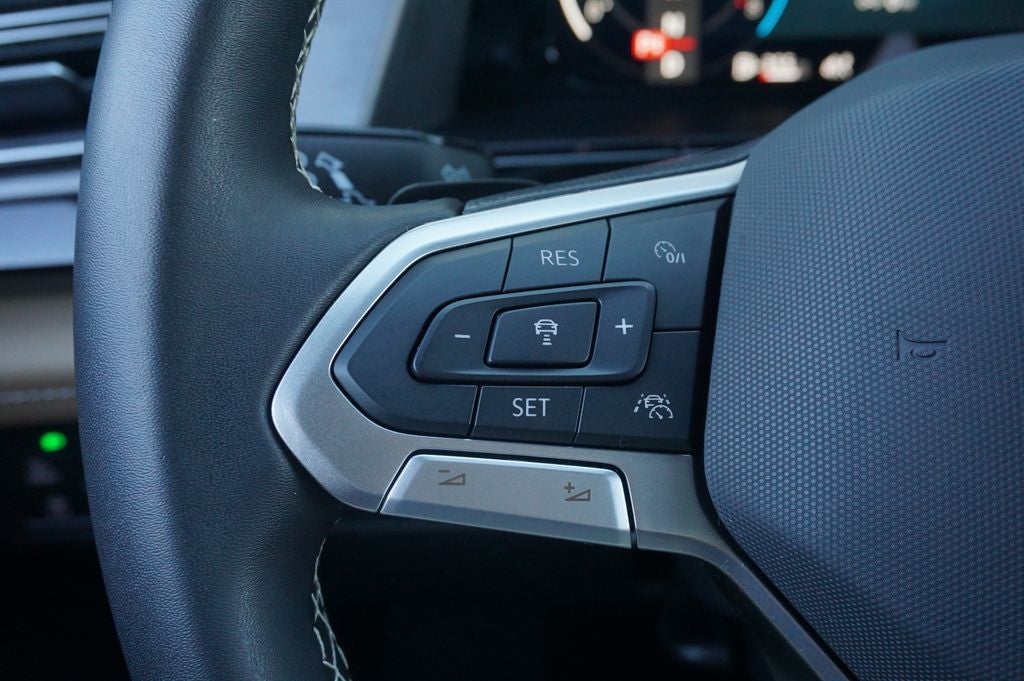 2025 Volkswagen Atlas Cross Sport 2.0T SE
