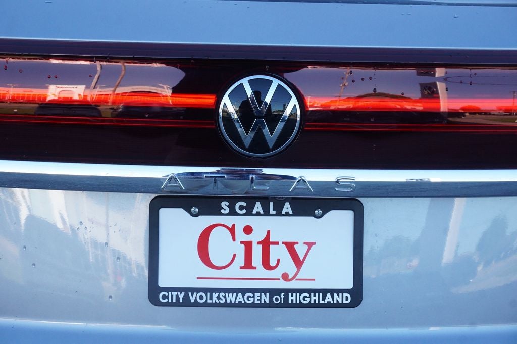 2025 Volkswagen Atlas Cross Sport 2.0T SE