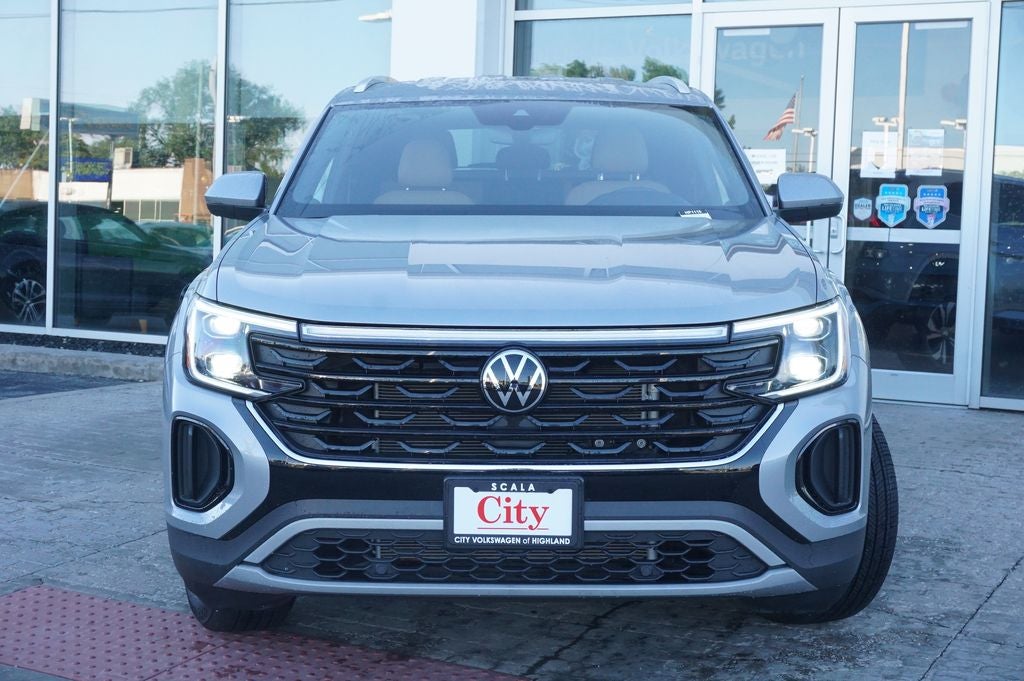 2025 Volkswagen Atlas Cross Sport 2.0T SE