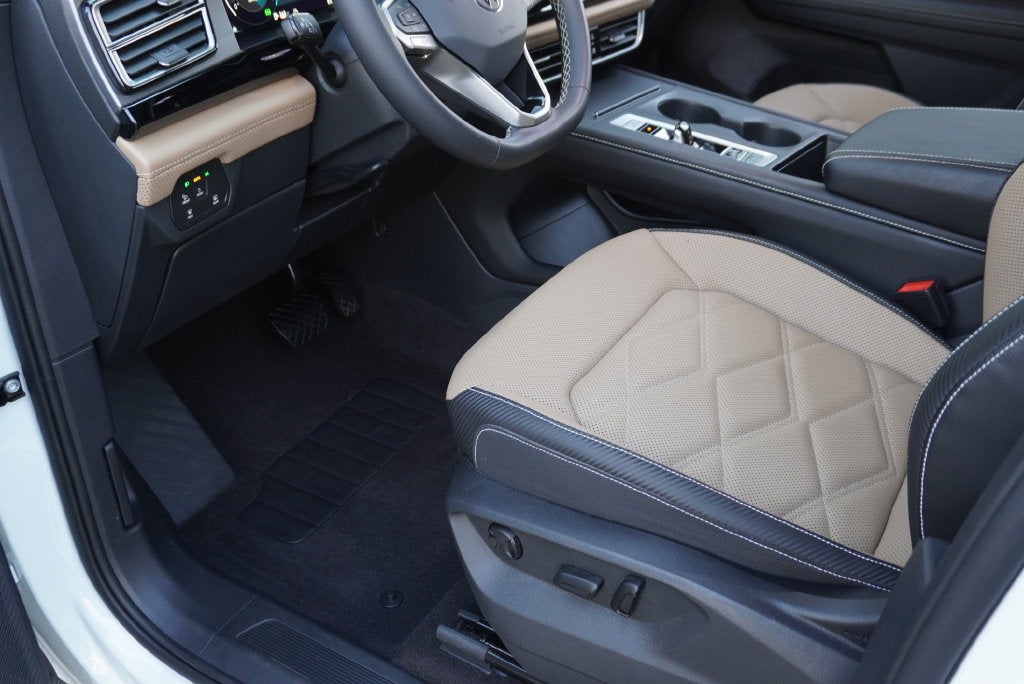 2024 Volkswagen Atlas Cross Sport 2.0T SE