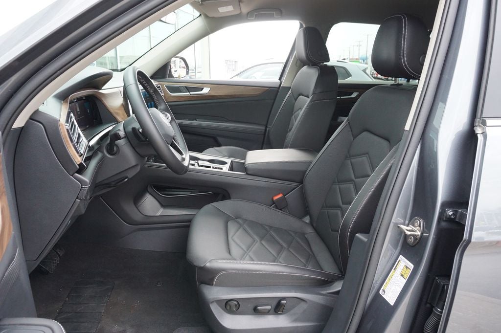 2024 Volkswagen Atlas 2.0T SE