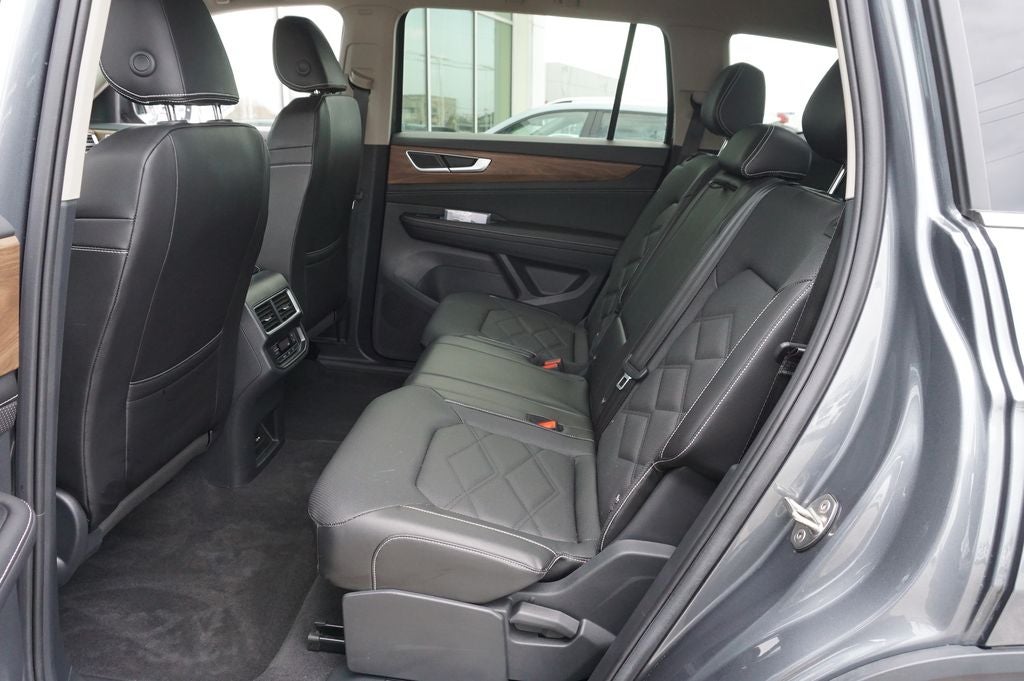 2024 Volkswagen Atlas 2.0T SE