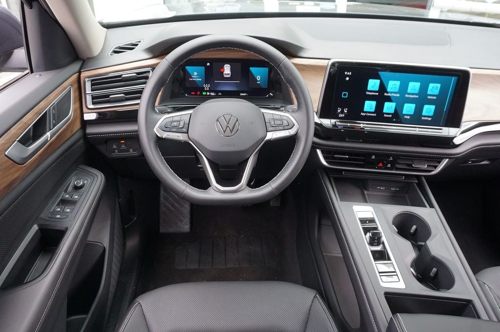 2024 Volkswagen Atlas 2.0T SE