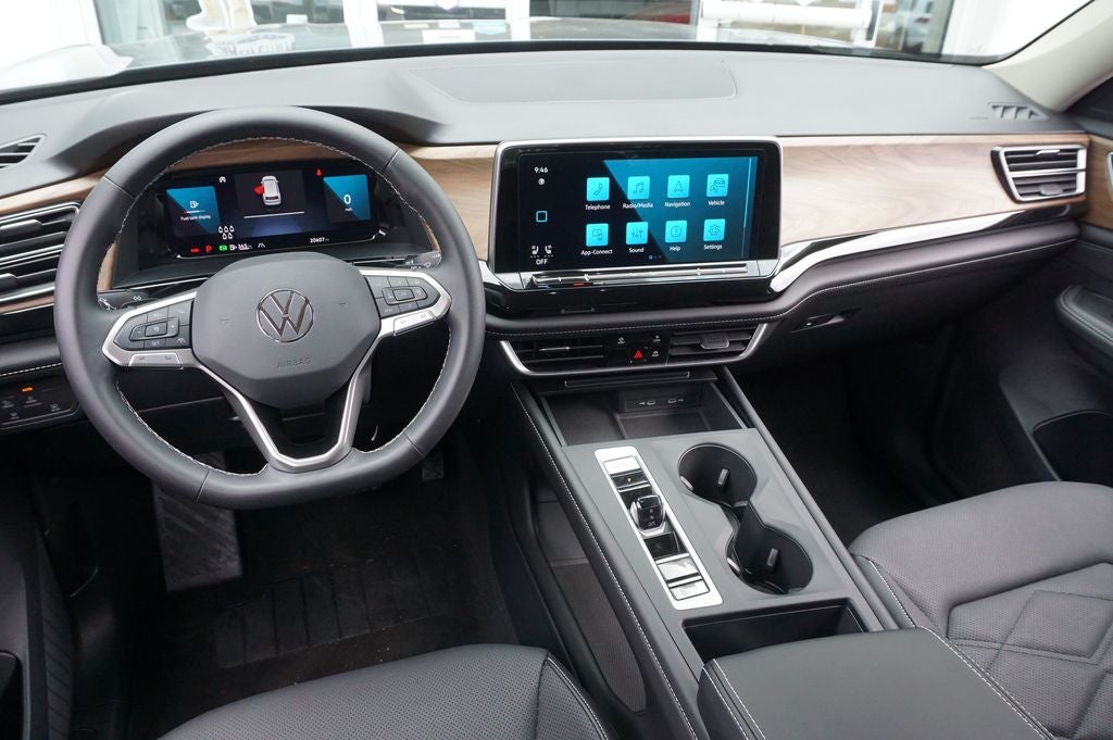 2024 Volkswagen Atlas 2.0T SE