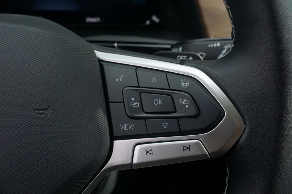 2024 Volkswagen Atlas 2.0T SE