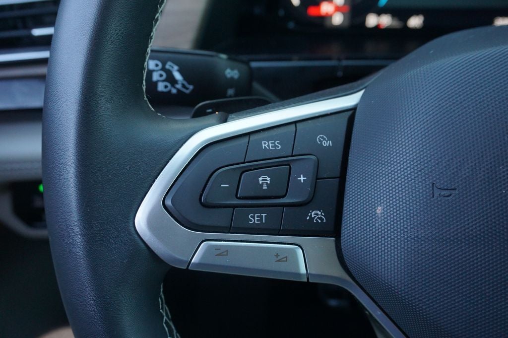 2024 Volkswagen Atlas 2.0T SE