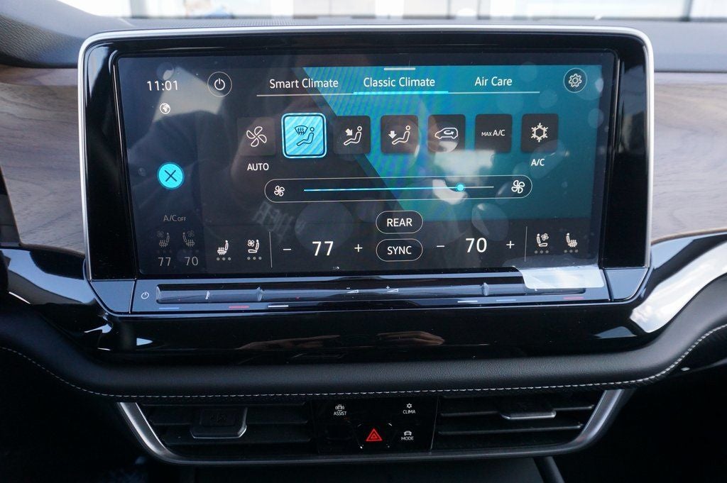 2025 Volkswagen Atlas 2.0T SE