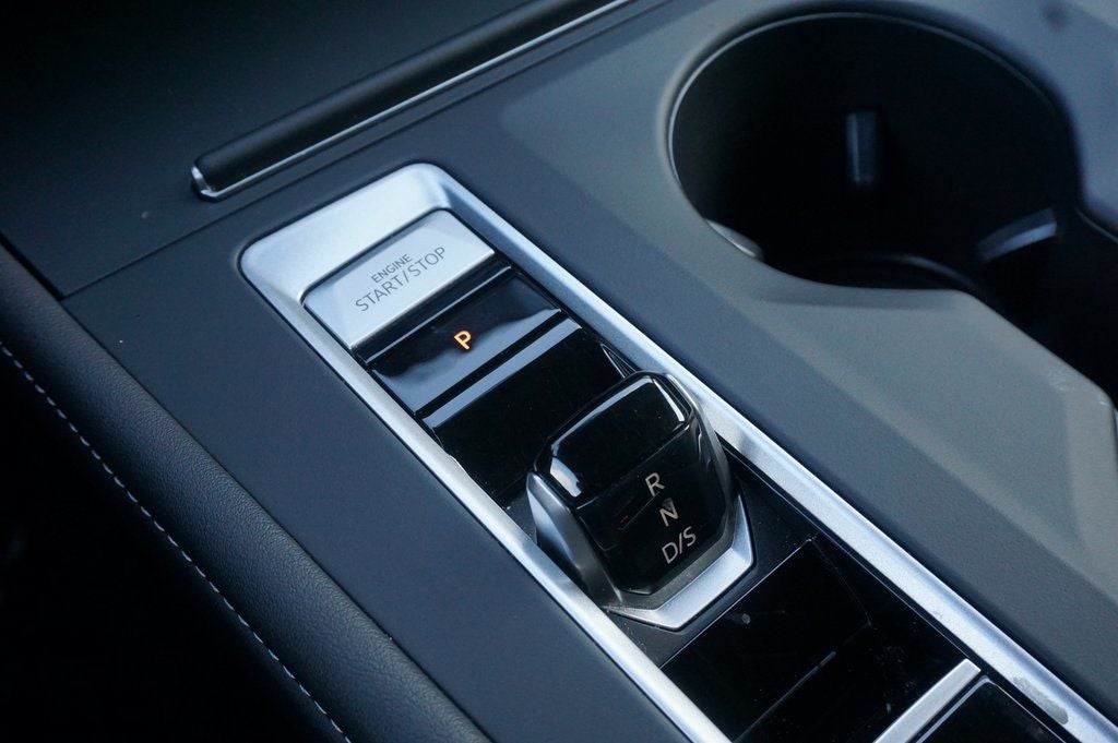 2025 Volkswagen Atlas 2.0T SE