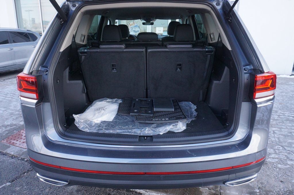 2025 Volkswagen Atlas 2.0T SE