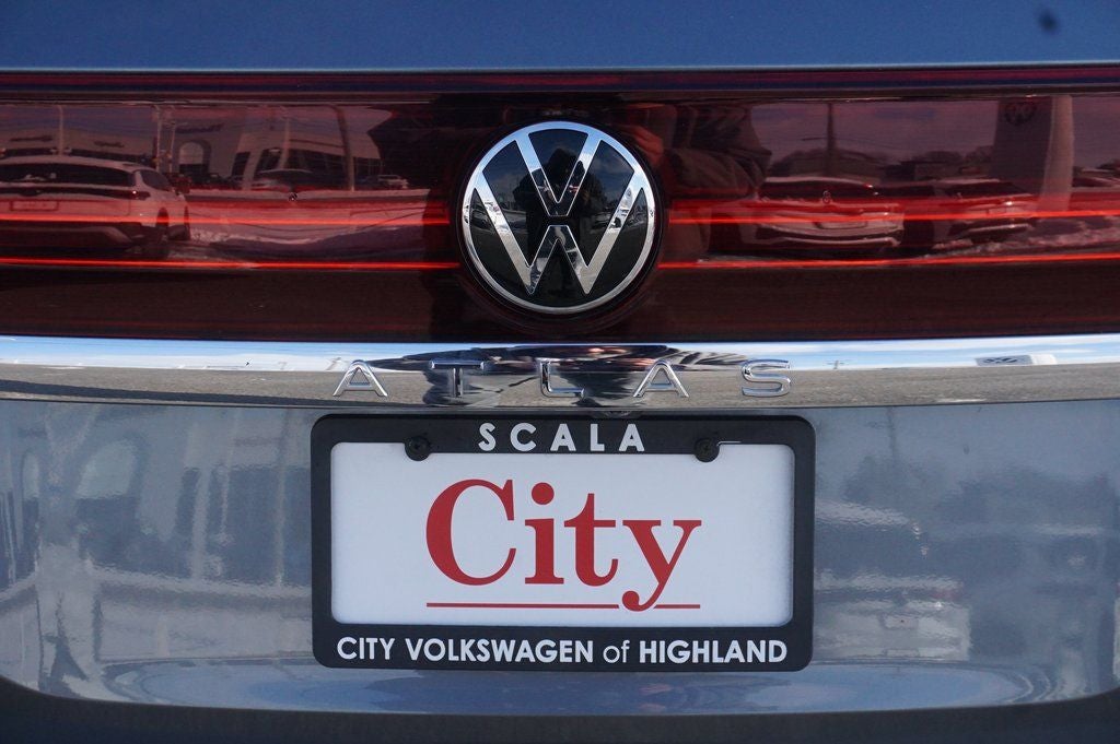 2025 Volkswagen Atlas 2.0T SE