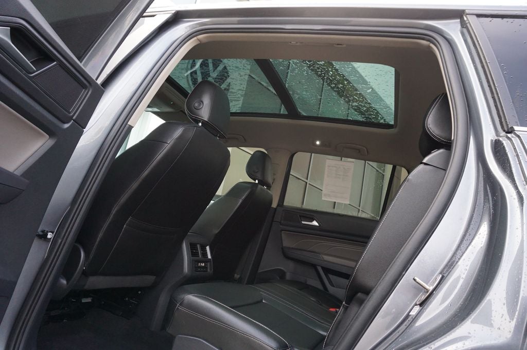2021 Volkswagen Atlas 3.6L V6 SE w/Technology R-Line
