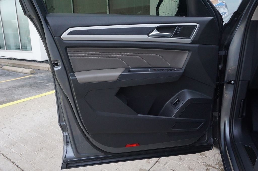 2021 Volkswagen Atlas 3.6L V6 SE w/Technology R-Line