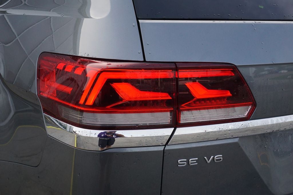 2021 Volkswagen Atlas 3.6L V6 SE w/Technology R-Line