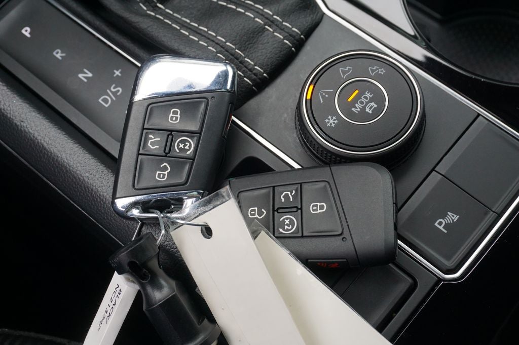 2022 Volkswagen Atlas Cross Sport 3.6L V6 SEL R-Line