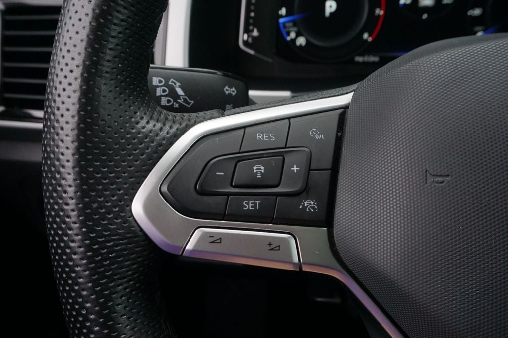 2022 Volkswagen Atlas Cross Sport 3.6L V6 SEL R-Line