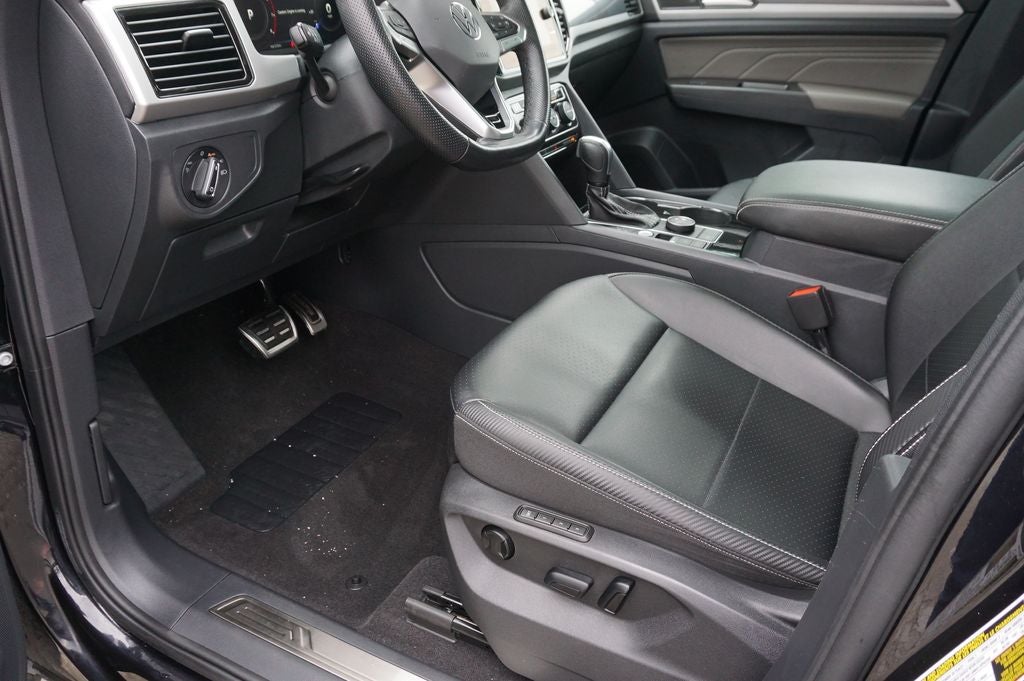 2022 Volkswagen Atlas Cross Sport 3.6L V6 SEL R-Line