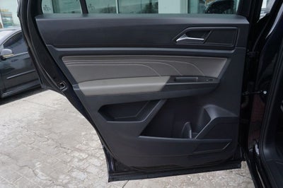 2022 Volkswagen Atlas Cross Sport 3.6L V6 SEL R-Line