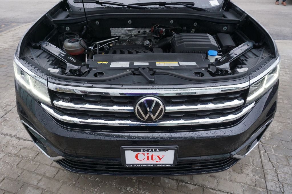 2022 Volkswagen Atlas Cross Sport 3.6L V6 SEL R-Line
