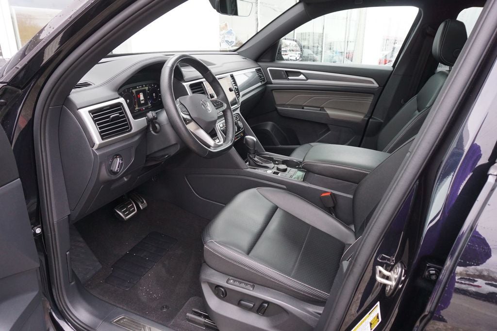2022 Volkswagen Atlas Cross Sport 3.6L V6 SEL R-Line