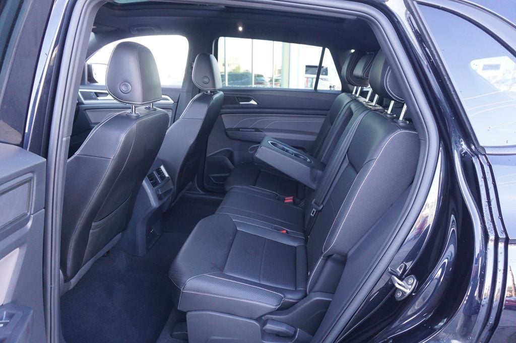 2023 Volkswagen Atlas Cross Sport 3.6L V6 SEL R-Line