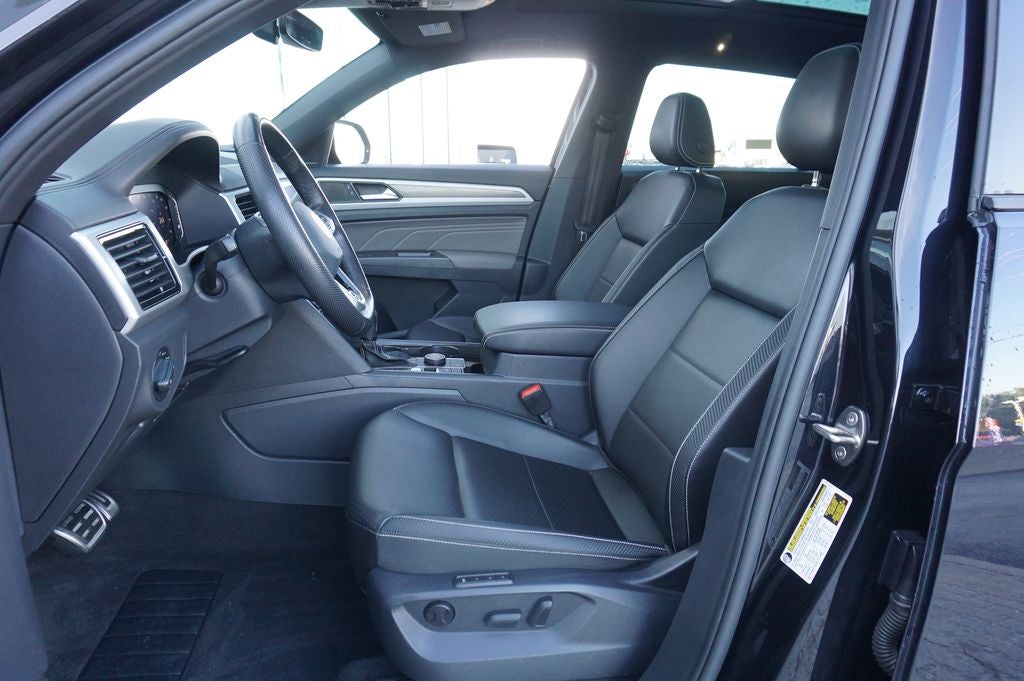 2023 Volkswagen Atlas Cross Sport 3.6L V6 SEL R-Line