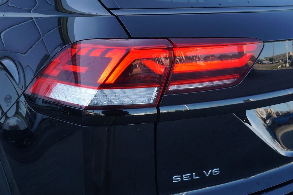 2023 Volkswagen Atlas Cross Sport 3.6L V6 SEL R-Line