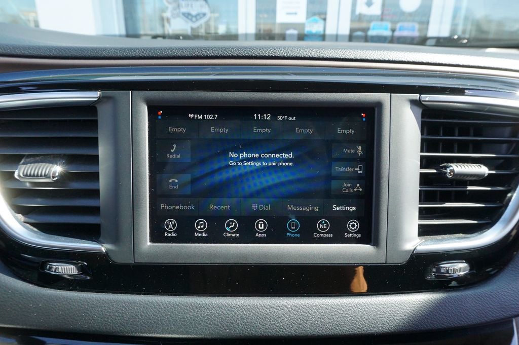 2020 Chrysler Voyager LX