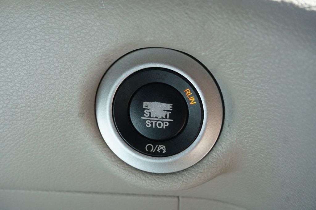 2020 Chrysler Voyager LX