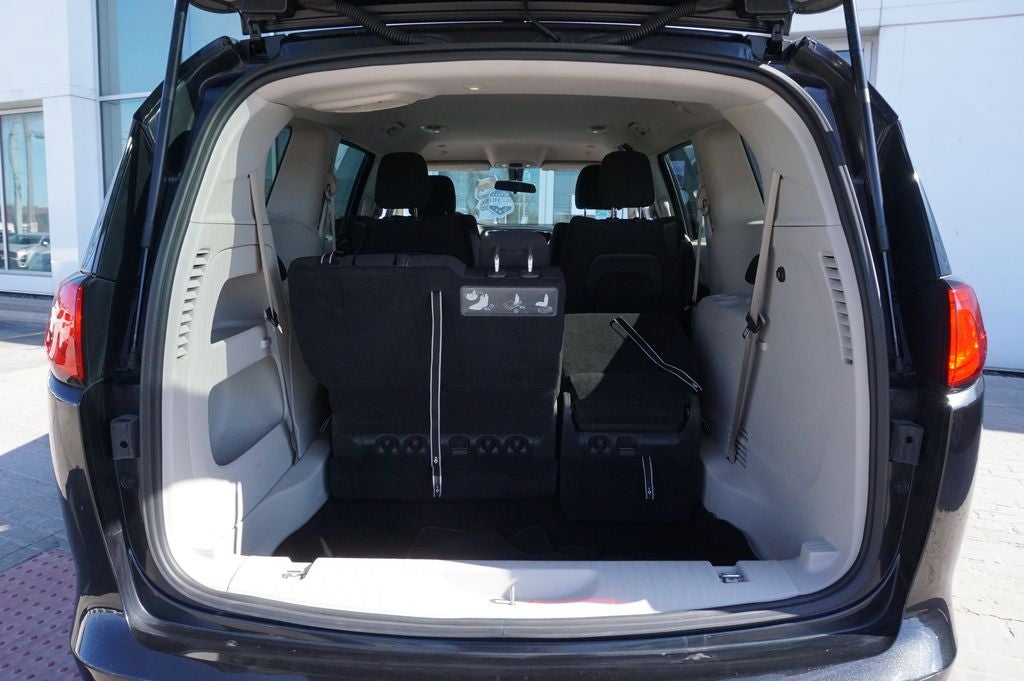 2020 Chrysler Voyager LX