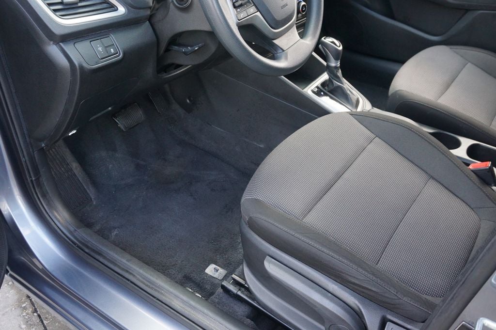 2020 Hyundai Accent SE