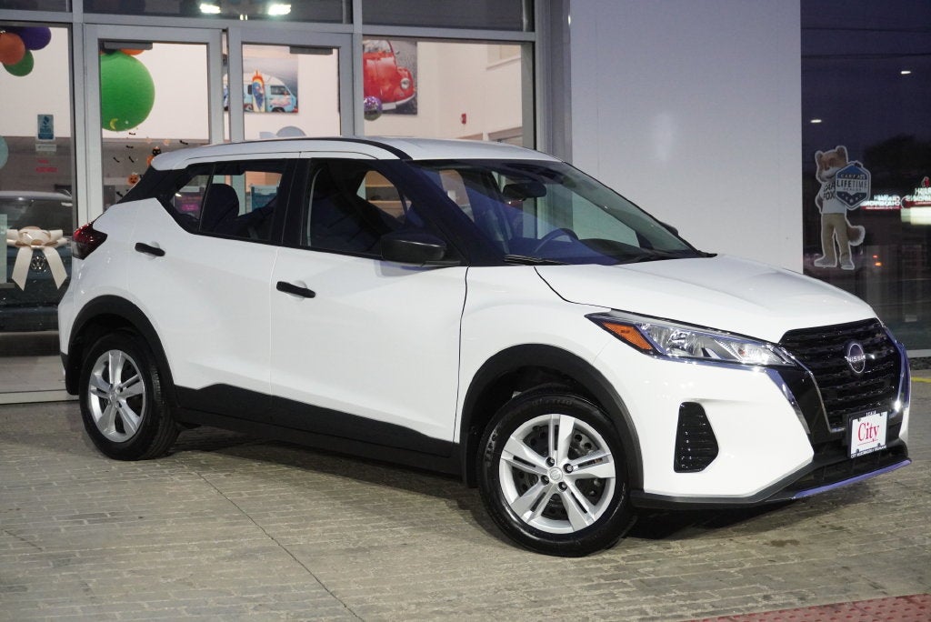 2024 Nissan Kicks S