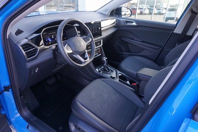 2025 Volkswagen Taos 1.5T SE Black