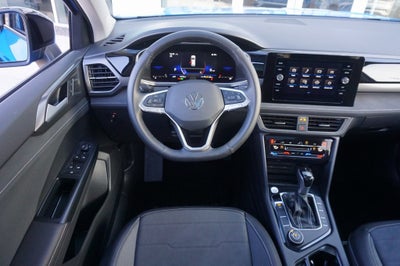 2025 Volkswagen Taos 1.5T SE Black