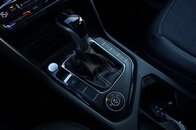 2025 Volkswagen Taos 1.5T SE Black