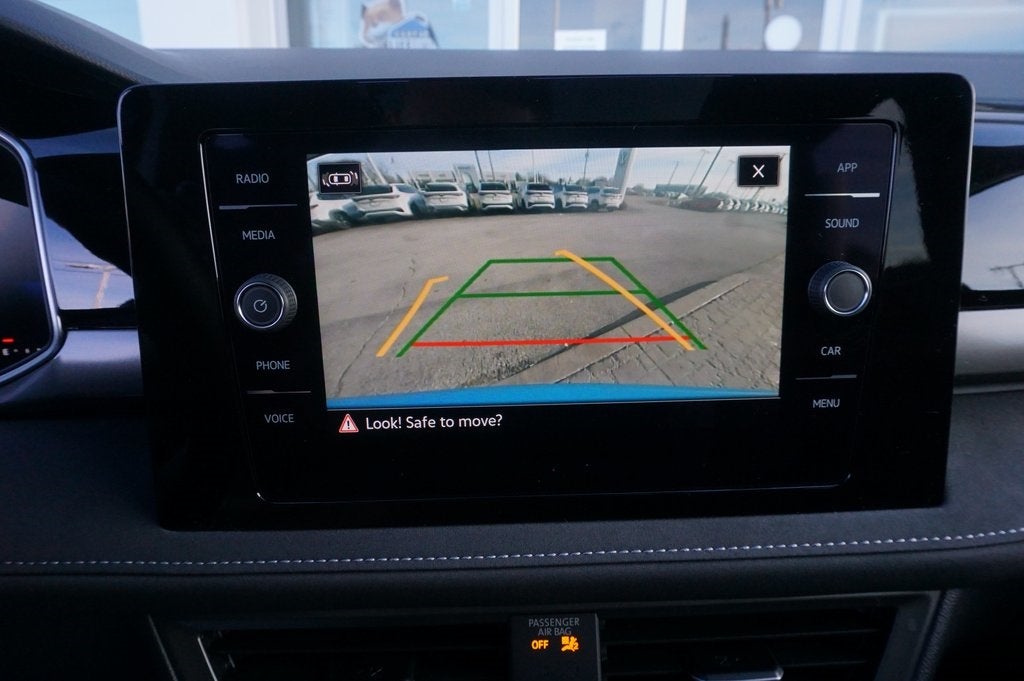 2025 Volkswagen Taos 1.5T SE Black