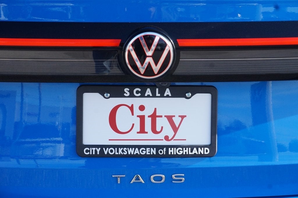 2025 Volkswagen Taos 1.5T SE Black