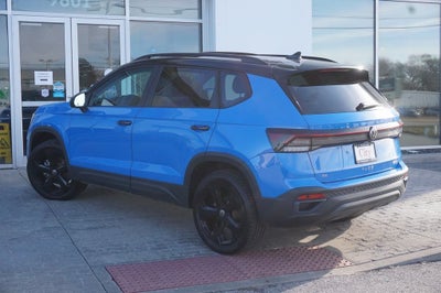 2025 Volkswagen Taos 1.5T SE Black