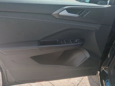 2025 Volkswagen Taos 1.5T SE Black