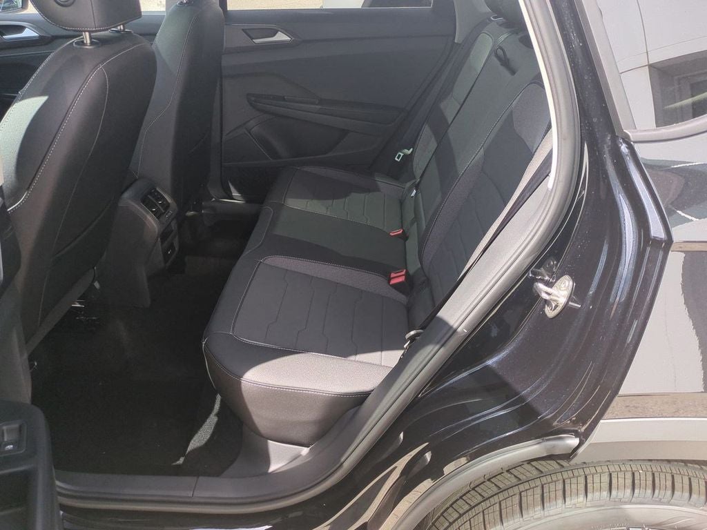 2025 Volkswagen Taos 1.5T SE Black