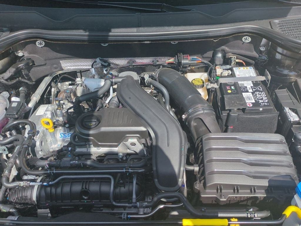 2025 Volkswagen Taos 1.5T SE Black