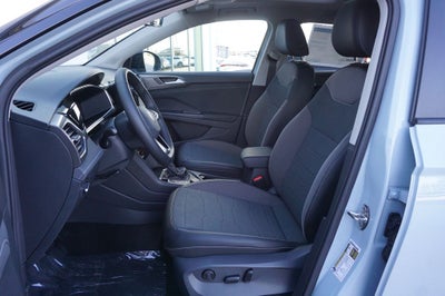2026 Volkswagen Taos 1.5T SE Black
