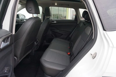 2026 Volkswagen Taos 1.5T SE Black